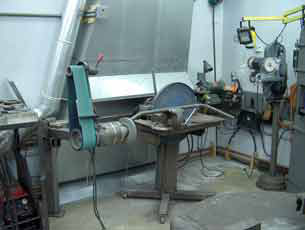 Sanding grinding and polishing equipment